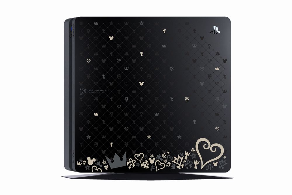 Una PlayStation 4 speciale per festeggiare Kingdom Hearts.jpg